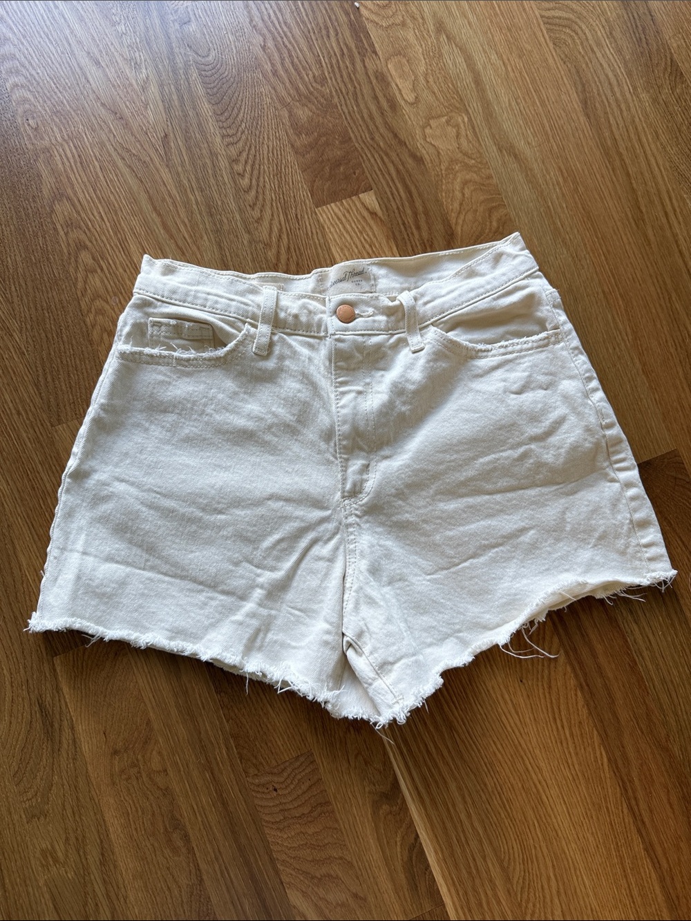 Universal Thread Cream High-Rise Frayed Hem Jean Shorts